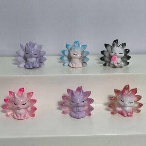 Tu Shan Jiu Wei Hu 9 Nine-Tailed Fox Lot of 6 Six Mini Figures Foxes Pink Purple